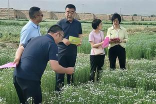 太阳报：桑乔依旧只能单独训练，滕哈赫不许他进食堂只能吃盒饭